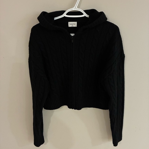 Aritzia Sunday Best BLACK Octavia Zip Hoodie - Picture 2 of 4
